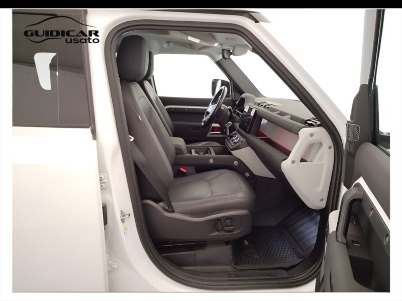 GuidiCar - LAND ROVER Defender 2022 Defender 110 3.0d i6 mhev SE awd 200cv auto Usato